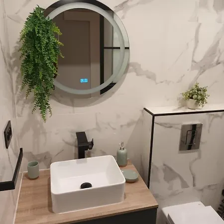 Wohlfuhlwohnung Mit Pool - Golfresort * 埃斯特波纳